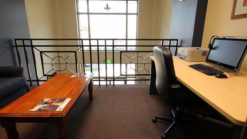 Quest Dandenong Aparthotel Ngoại thất bức ảnh